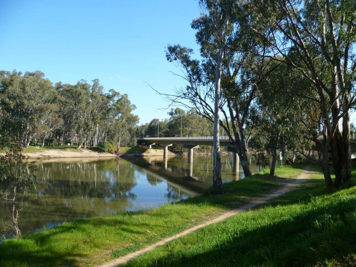 Birch Motel Tocumwal Previously Known As Kanimbla Motor Inn المظهر الخارجي الصورة