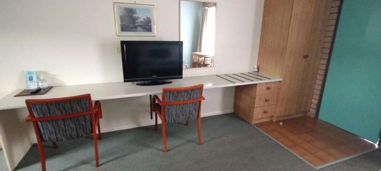 Birch Motel Tocumwal Previously Known As Kanimbla Motor Inn المظهر الخارجي الصورة