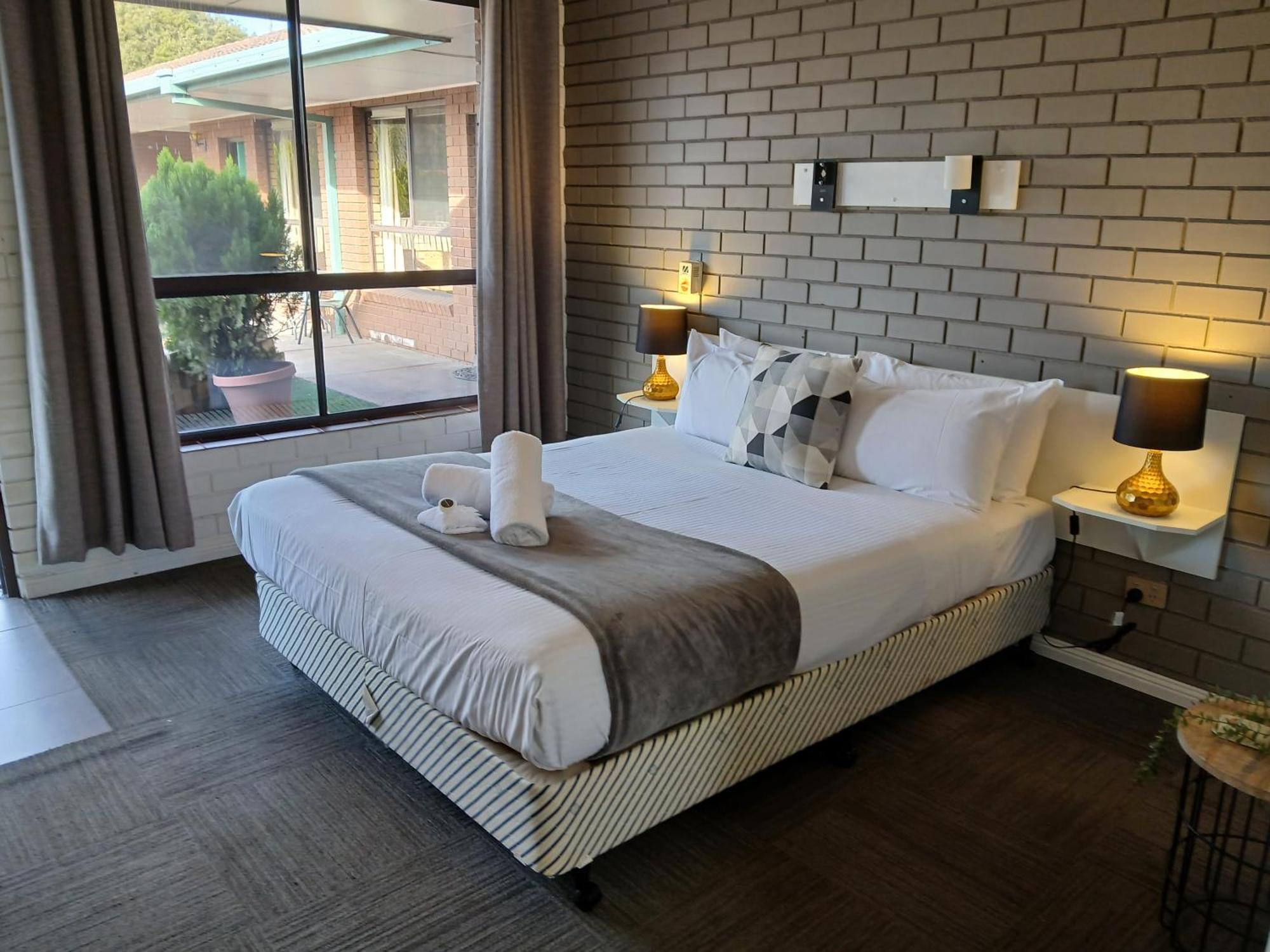 Birch Motel Tocumwal Previously Known As Kanimbla Motor Inn المظهر الخارجي الصورة